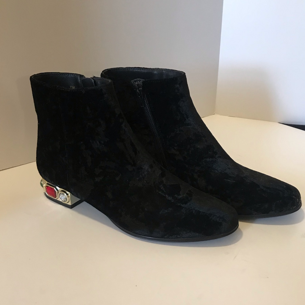 Vaneli Booties